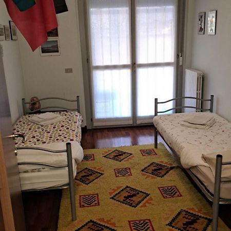 Casa Vacanze La Mela モンツァ エクステリア 写真